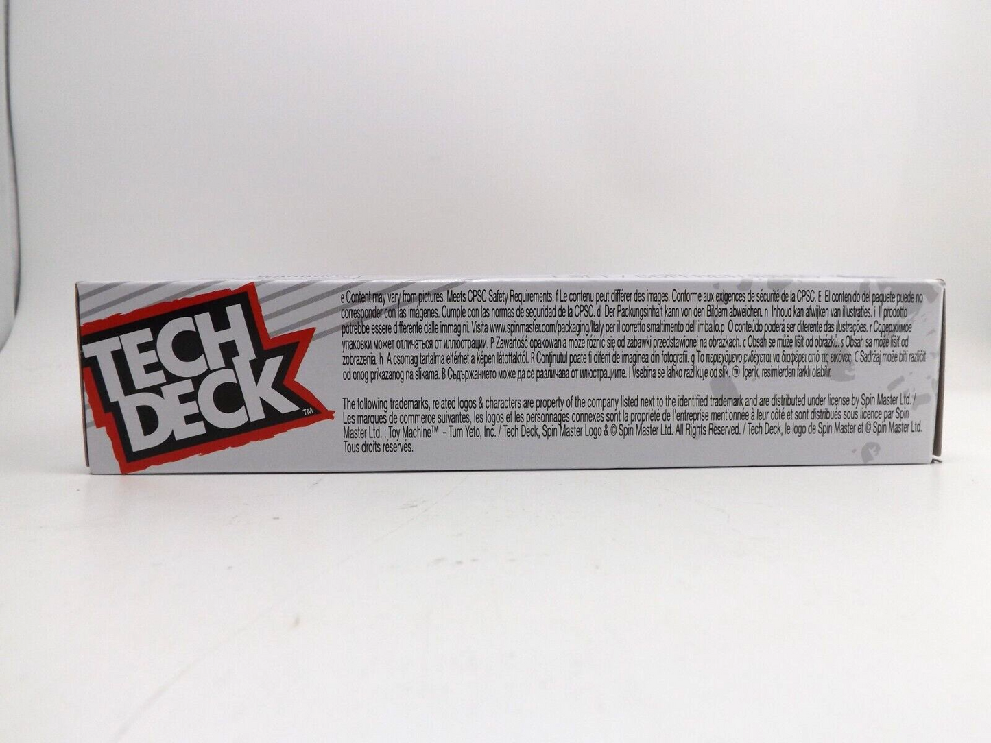 Tech Deck  Sk8shop Fingerboard Bonus Pack (Styles May Vary)