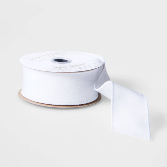 1.5 Felt Fabric Ribbon White 12ft - Wondershop